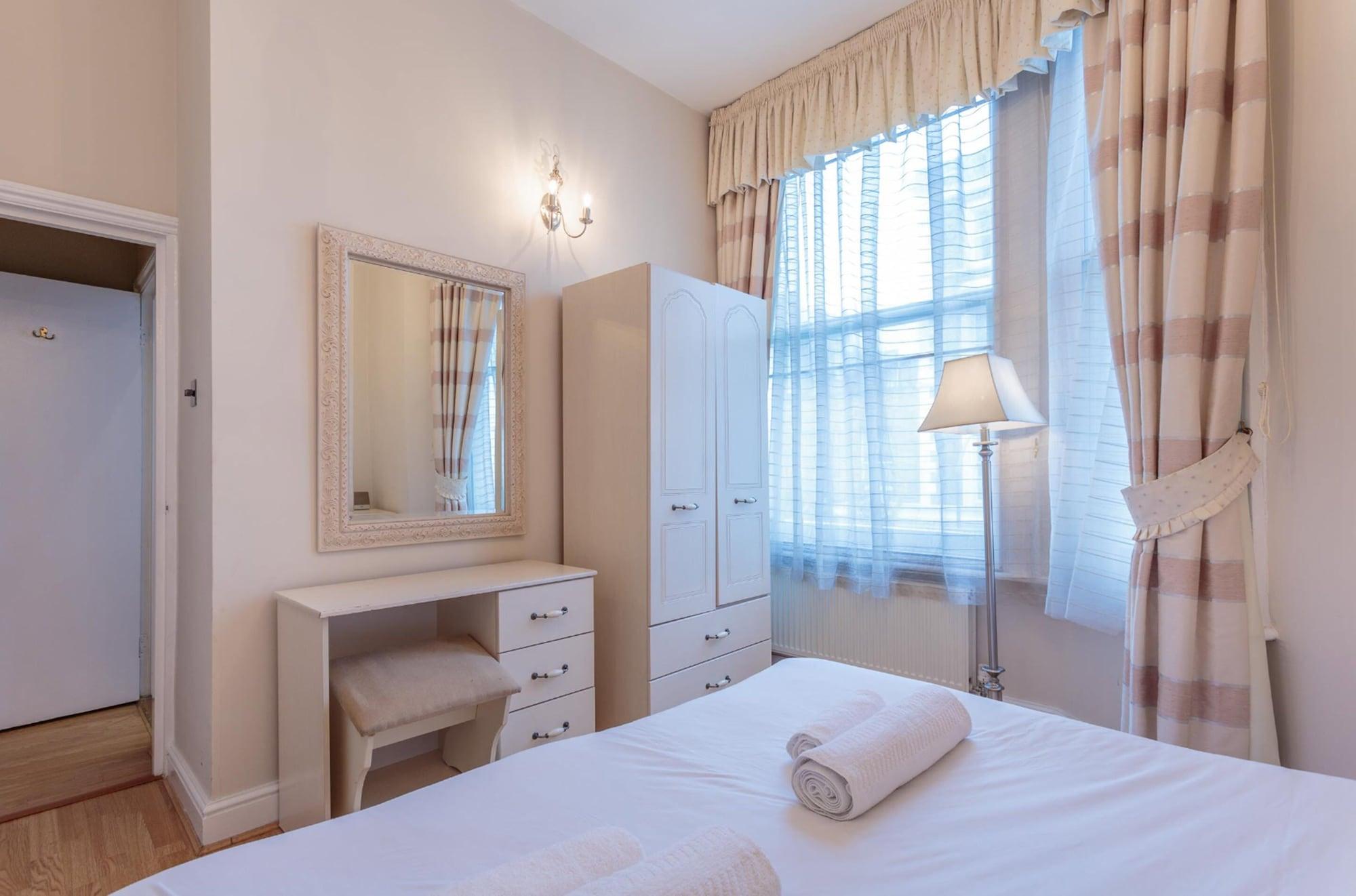 Castletown House Apartments Λονδίνο Εξωτερικό φωτογραφία